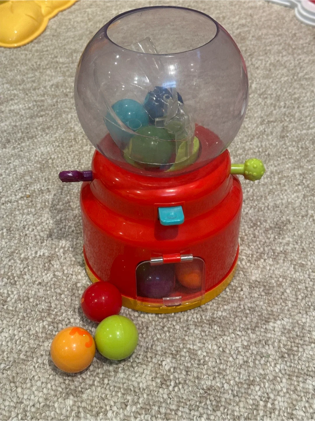 Toy Gumball Machine thumbnail