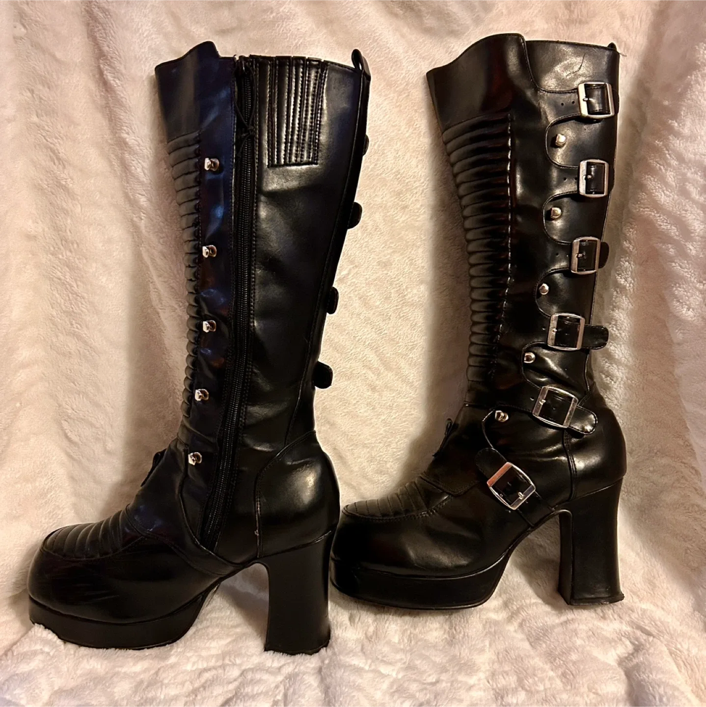 Demonia Gothikka 600 Black Knee-High Women's Platform Boots image indicator(2)