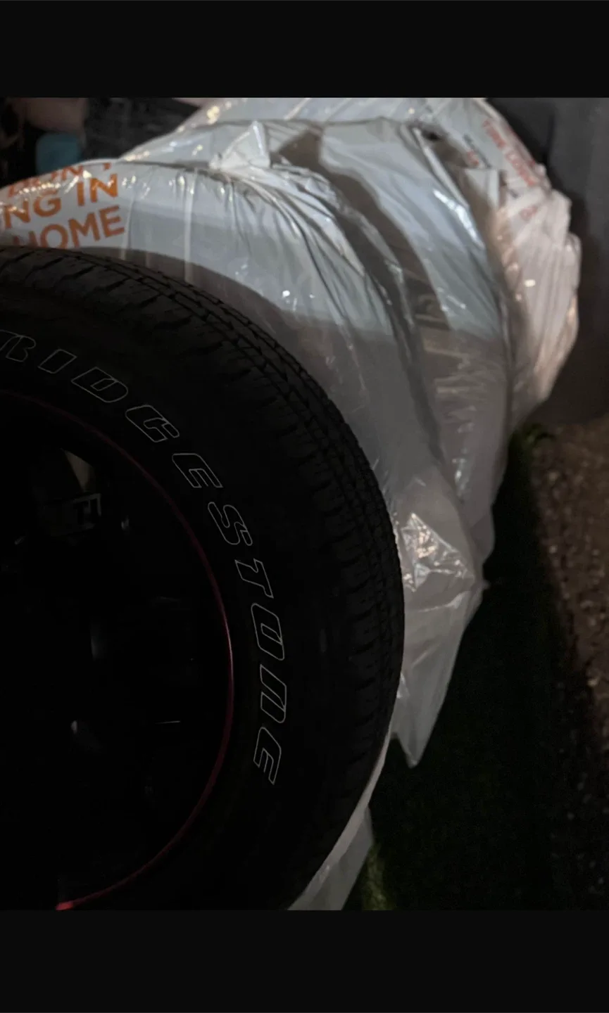 Dodge Ram 1500 OEM Bridgestone Dueler H/L Tires image indicator(7)