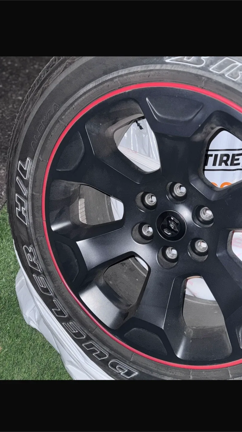 Dodge Ram 1500 OEM Bridgestone Dueler H/L Tires image indicator(10)