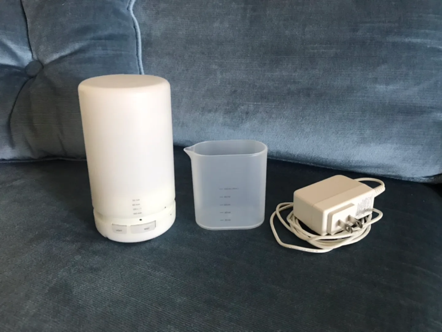 Muji Ultrasonic Diffuser - ✨NEW - Retail $99+tax! image indicator(2)