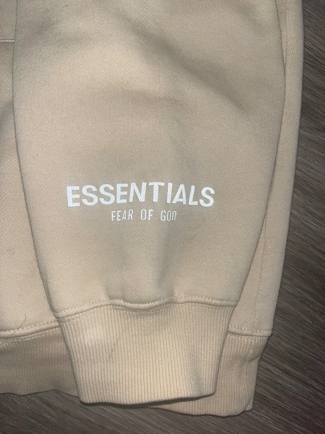 Essentials FOG Hoodie - Size M image indicator(4)