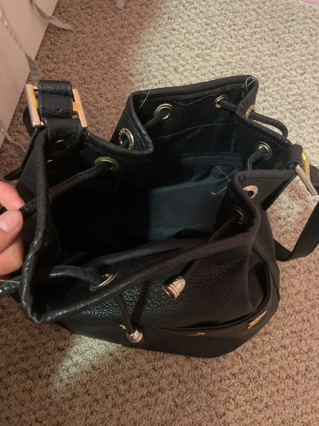 MCM Black Leather Bucket Bag image indicator(4)