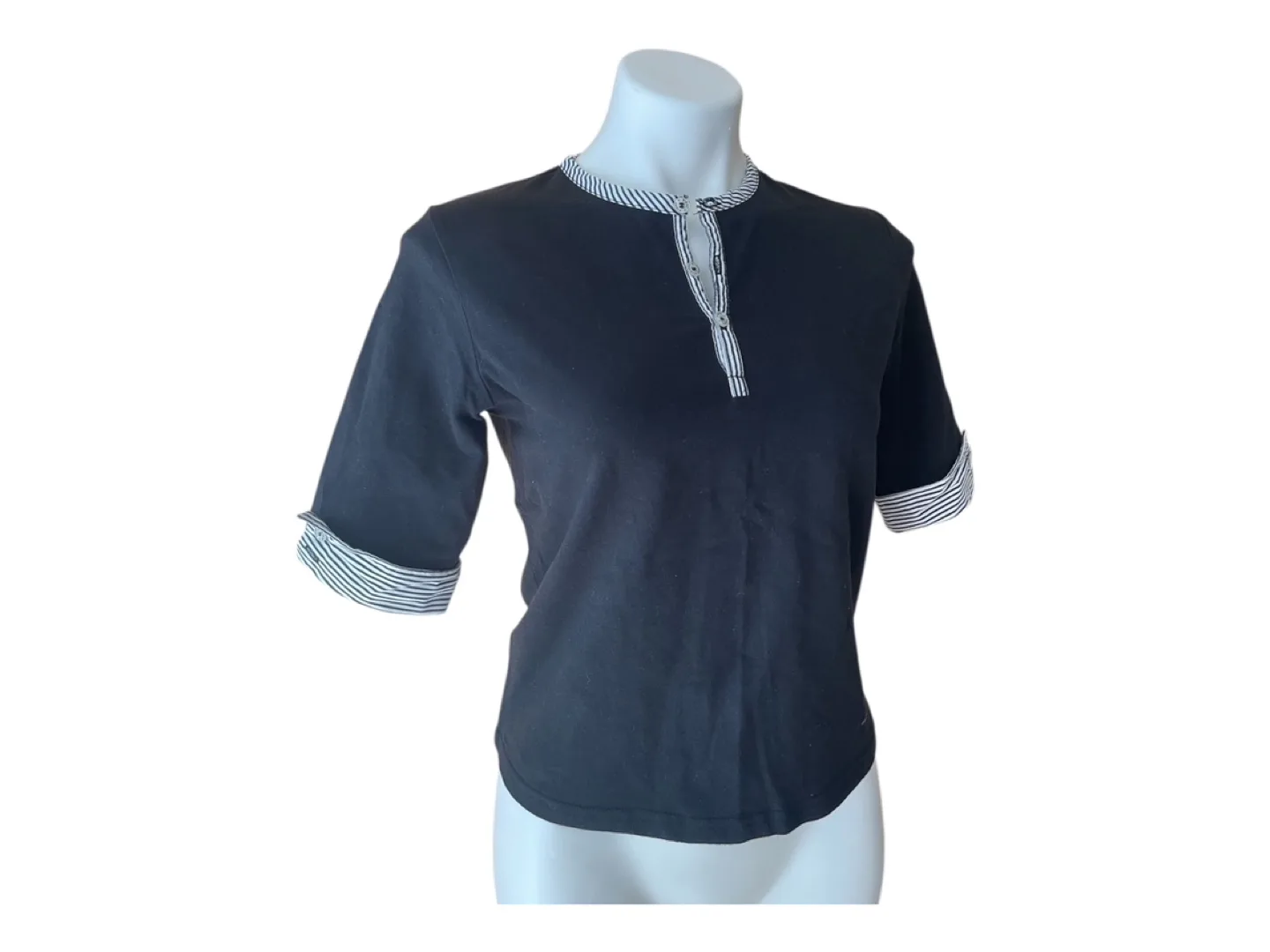 RARE Vintage 90s Crop Top Button Up Black S/M image indicator(2)