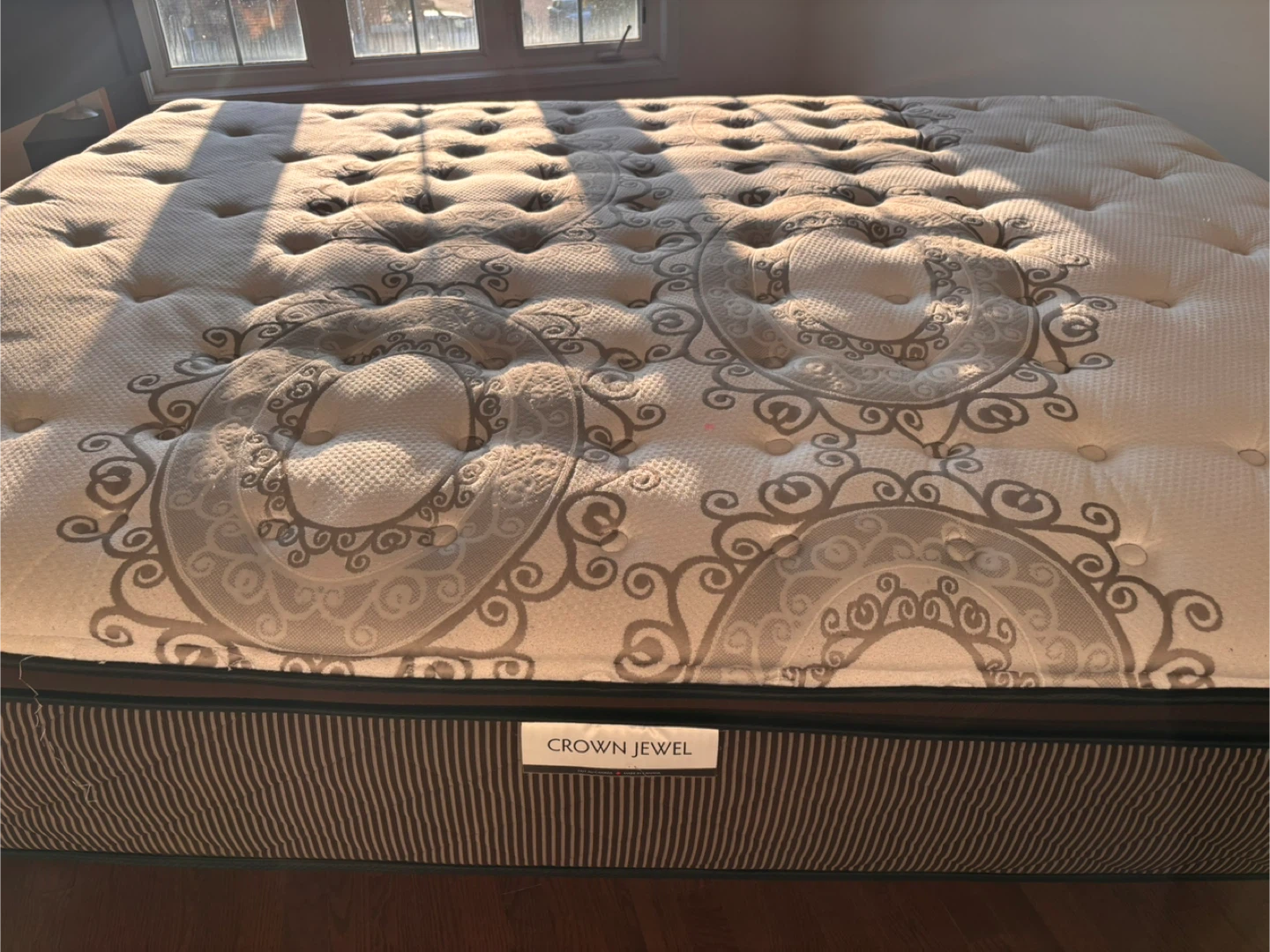 Queen mattress - photo 2