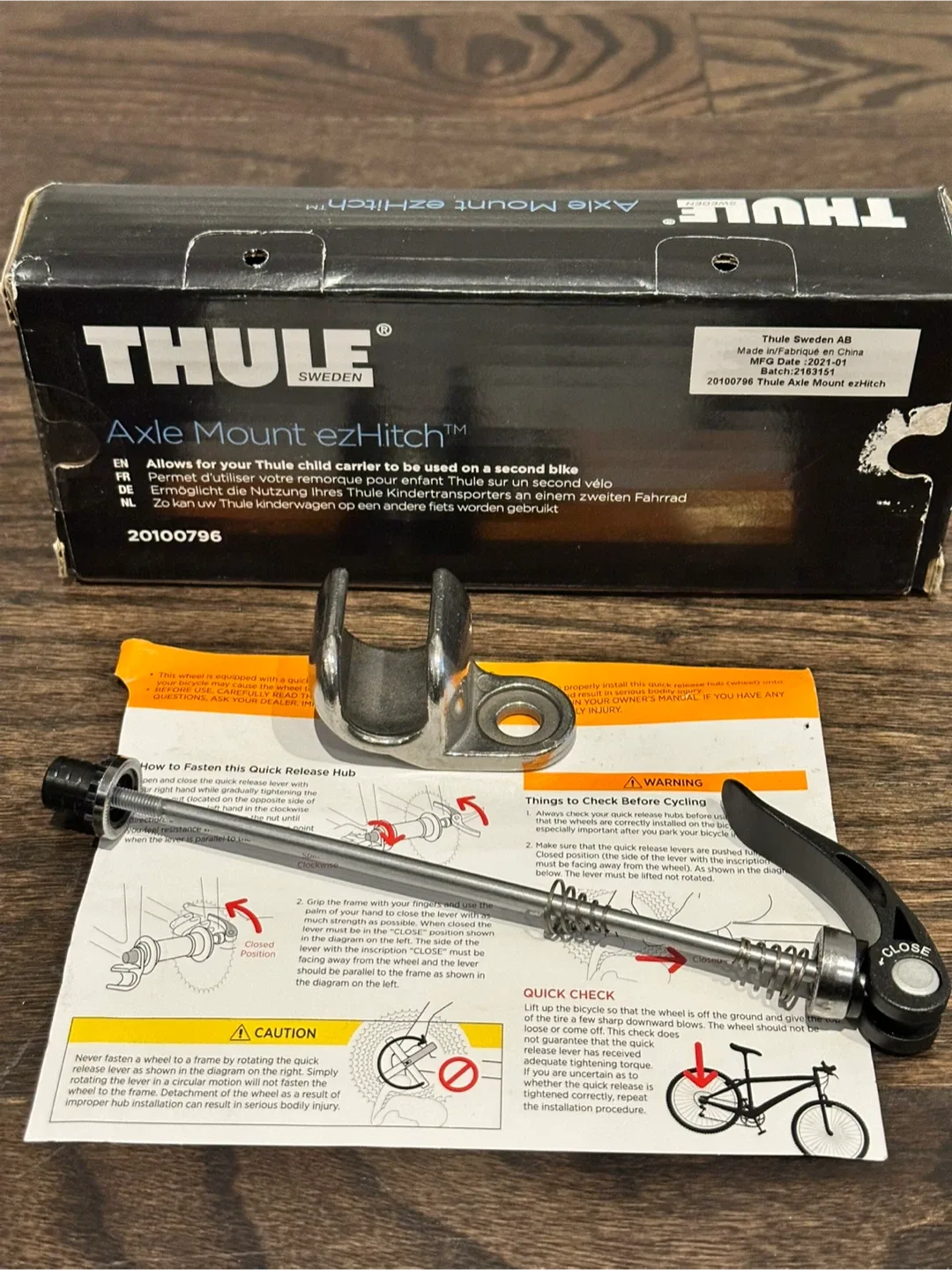 NEW Thule Axle Mount ezHitch - Child Carrier Bike Attachment thumbnail