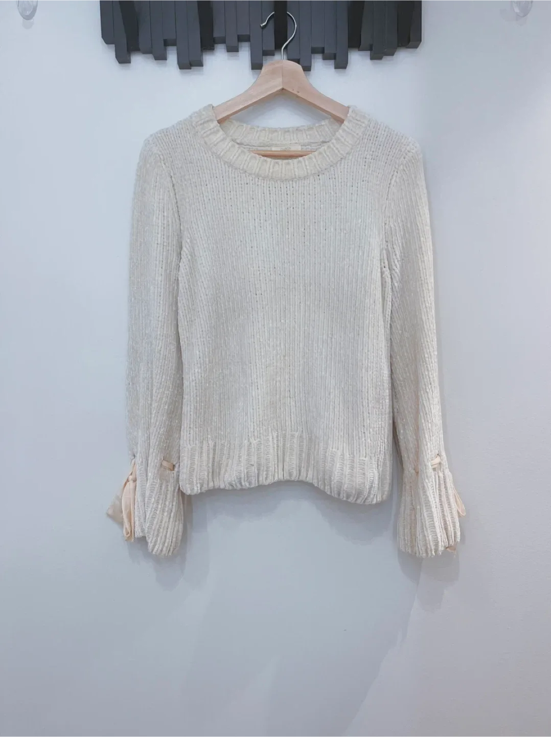 Cupio Cream Knit Sweater-Size M thumbnail
