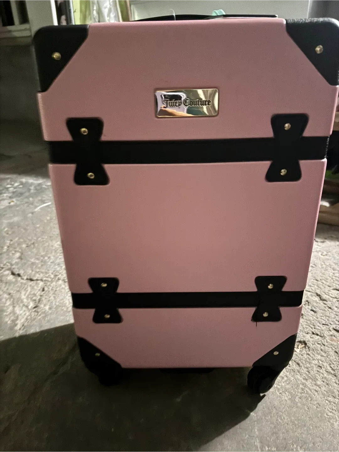 Suitcase thumbnail