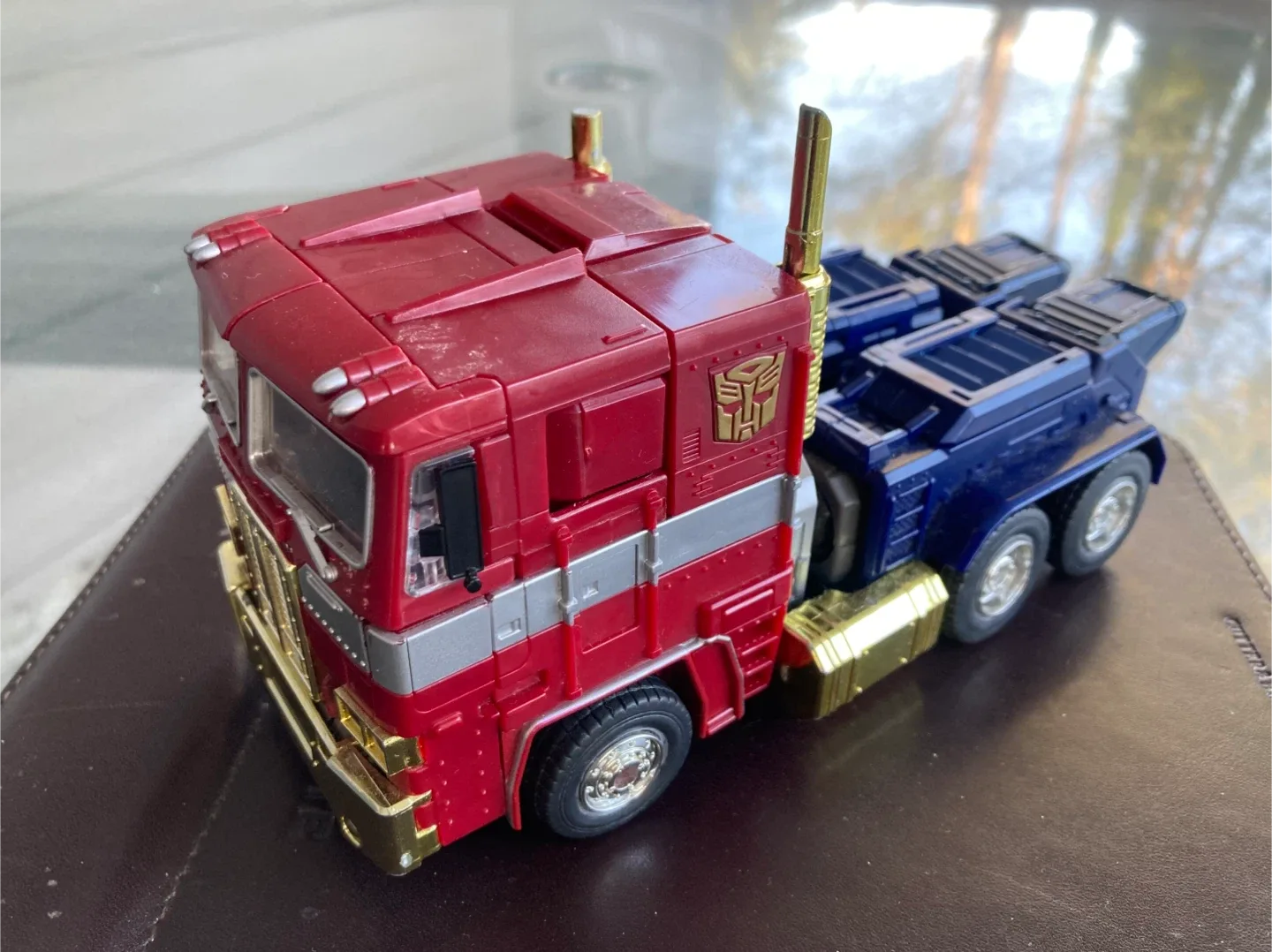 Transformers Platinum Edition Optimus Prime Year of the Horse image indicator(2)