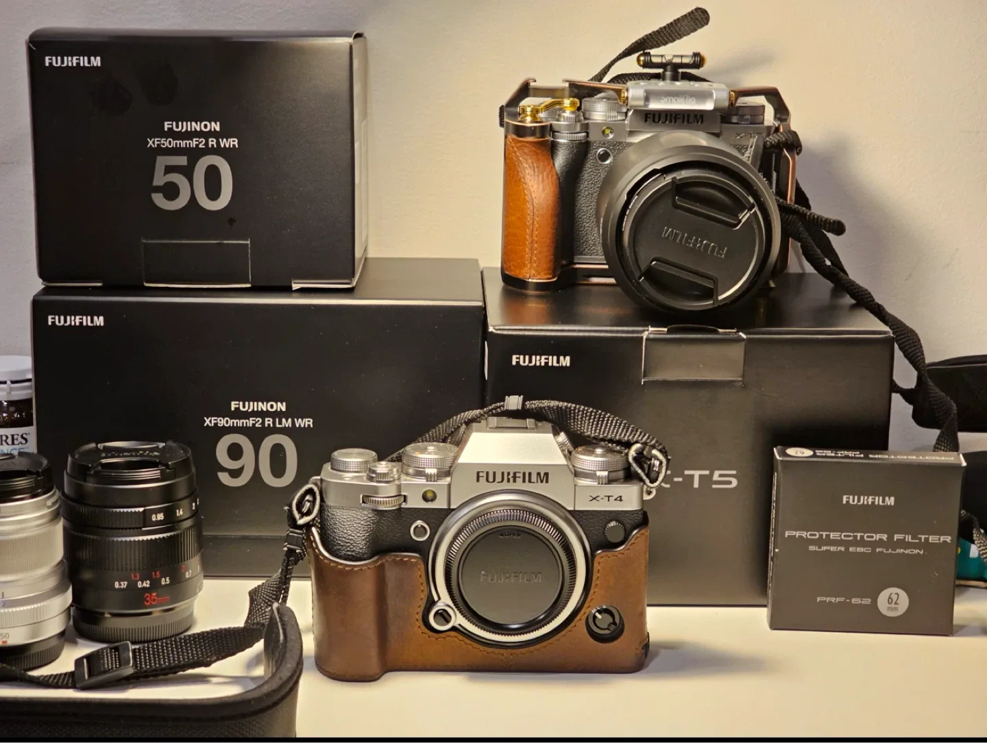 🔥 Fujifilm XF 90mm f/2 R + Original Fuji UV Filter Included! thumbnail