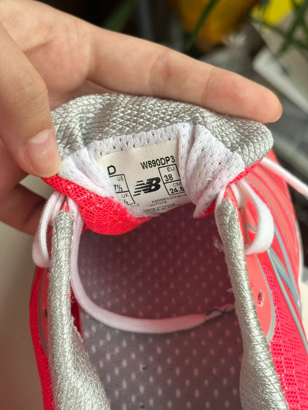 New Balance 890v3 Women's Running Shoes - Size 7.5 image indicator(3)