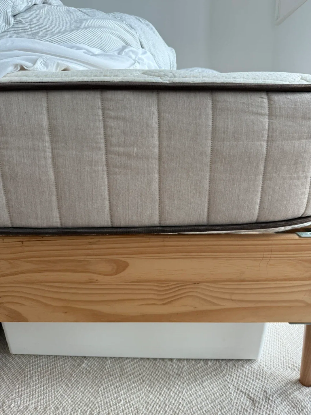 Nest Bedding Alex. Sig. Series Queen Mattress (Firm & Medium) image indicator(5)