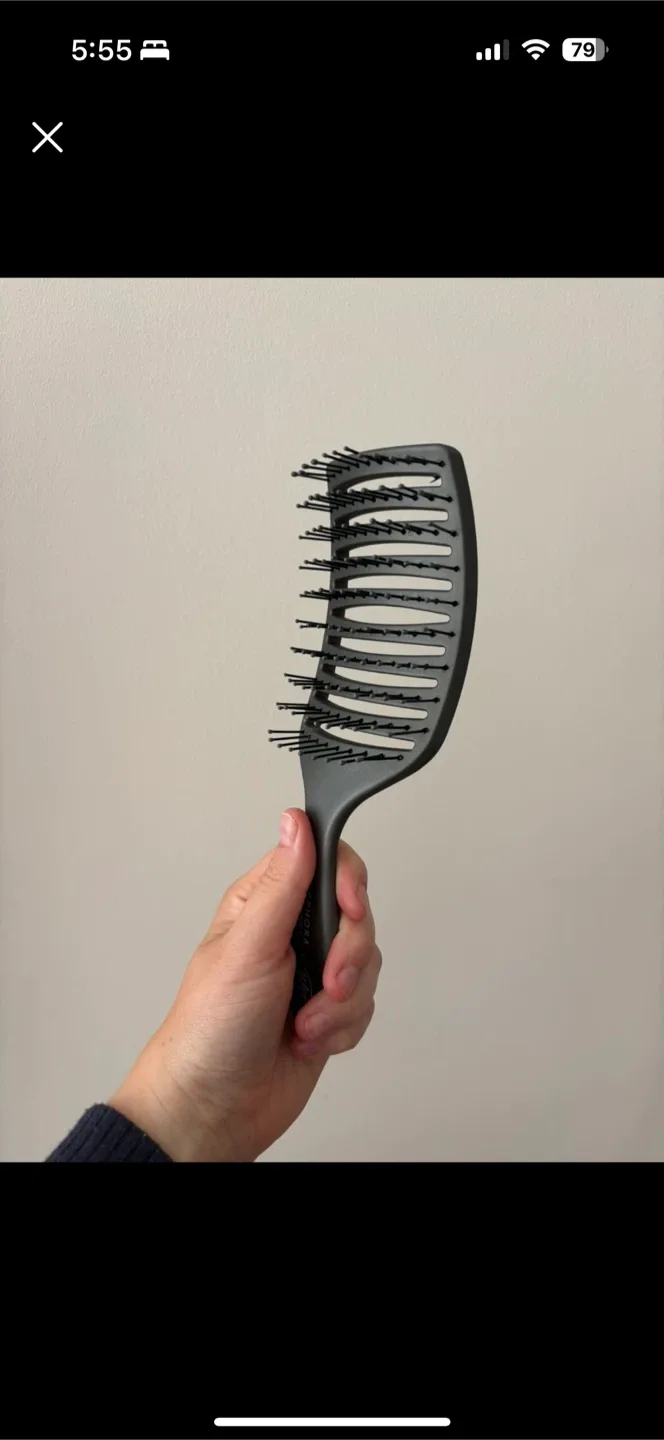 New, never used hairbrush for long hair, wet hair & detangling thumbnail