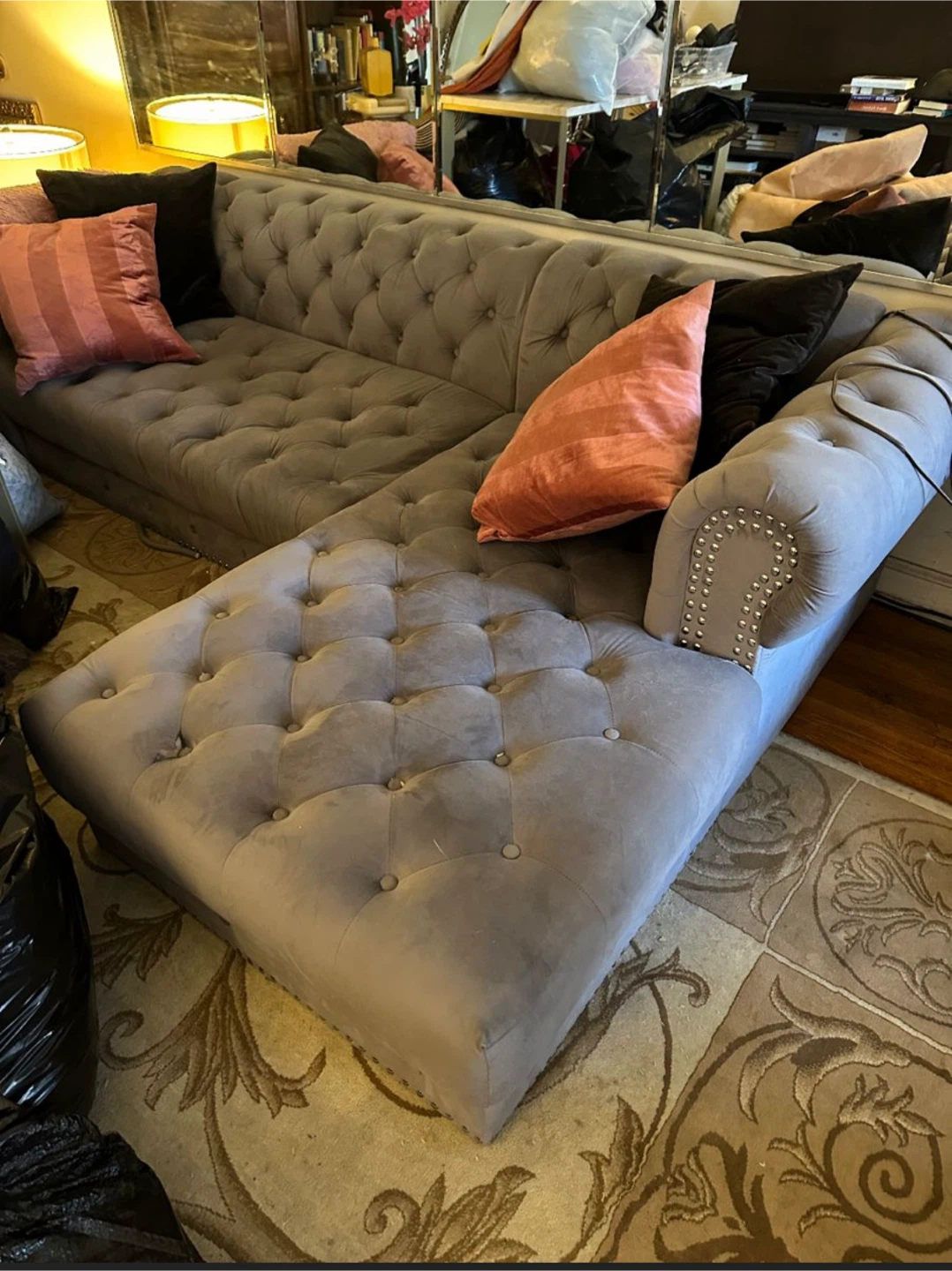 Gray Tufted Sectional Sofa - photo 2