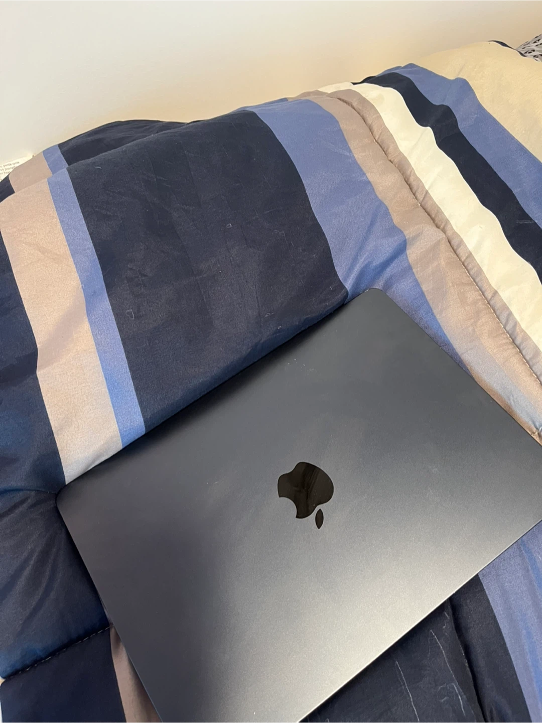 🚨 For Sale: 2023 MacBook Air M2 -Like New | 16GB RAM | 1TB SSD 🚨 - photo 2