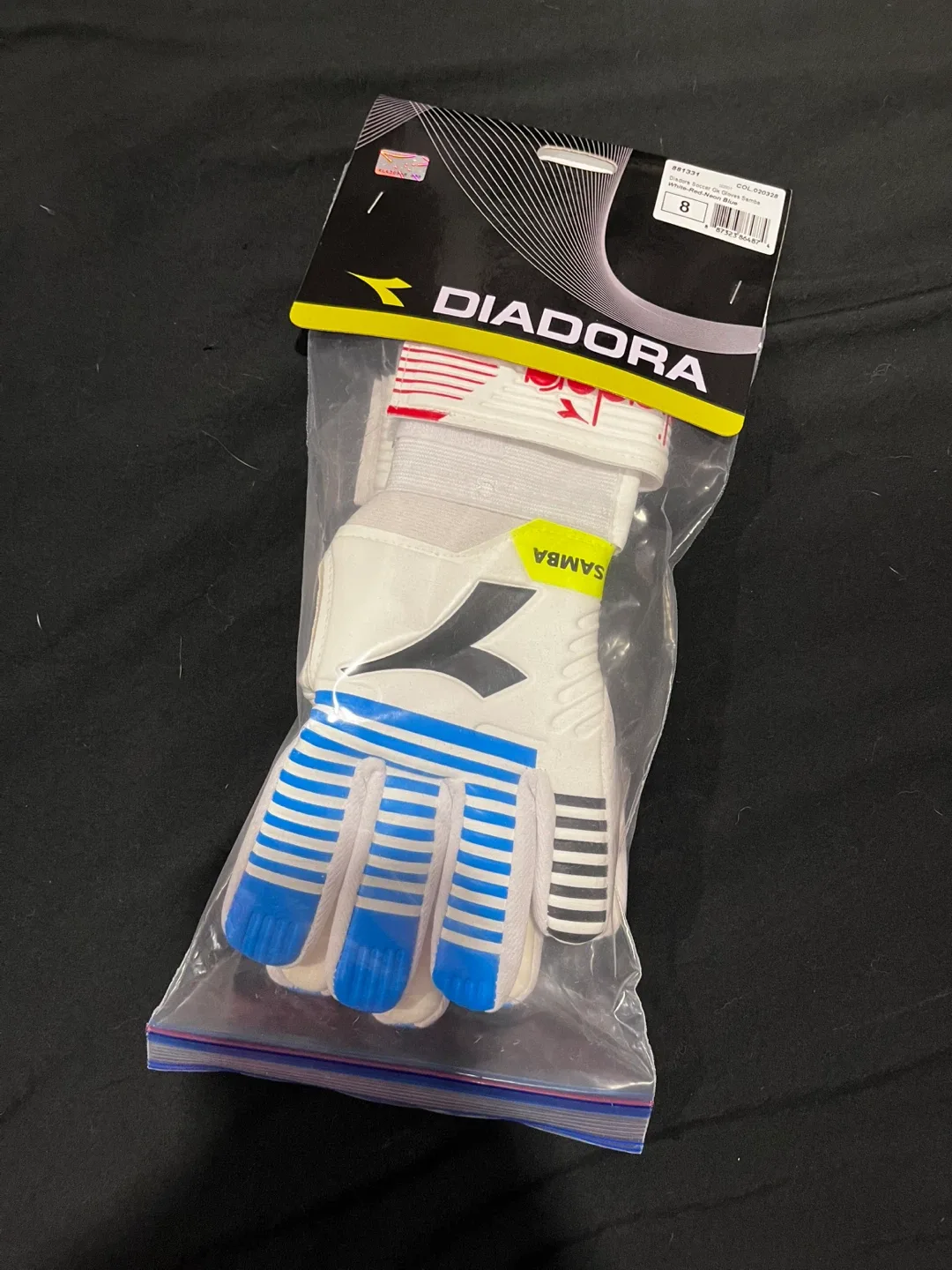 Diadora Soccer Goalie Gloves Samba - Size 8 thumbnail