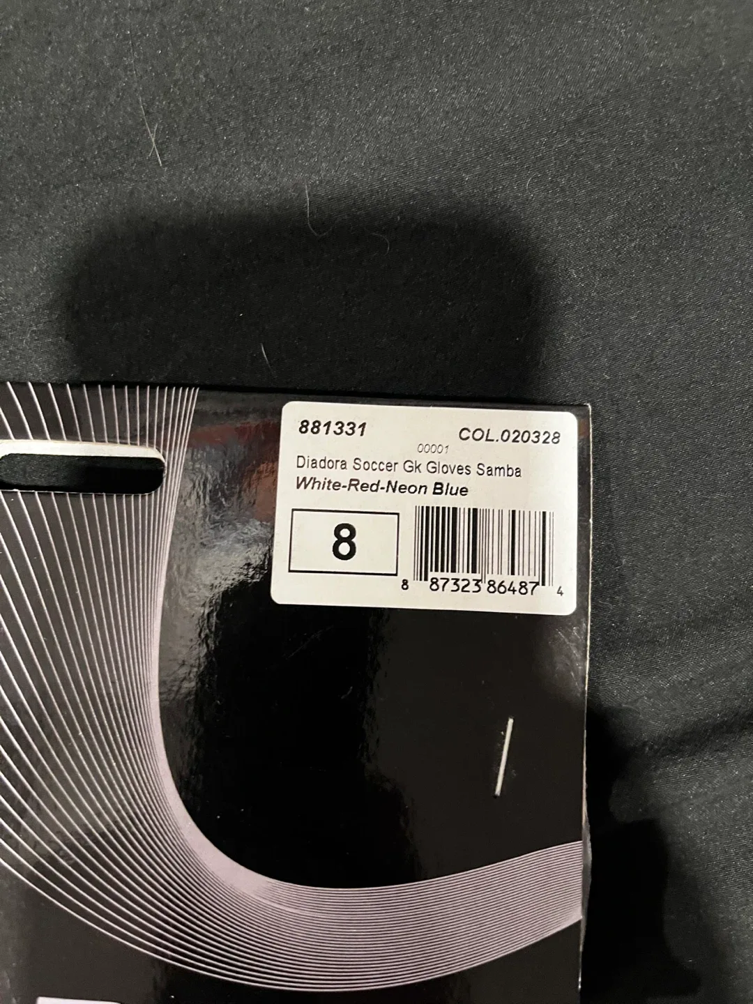 Diadora Soccer Goalie Gloves Samba - Size 8 image indicator(3)