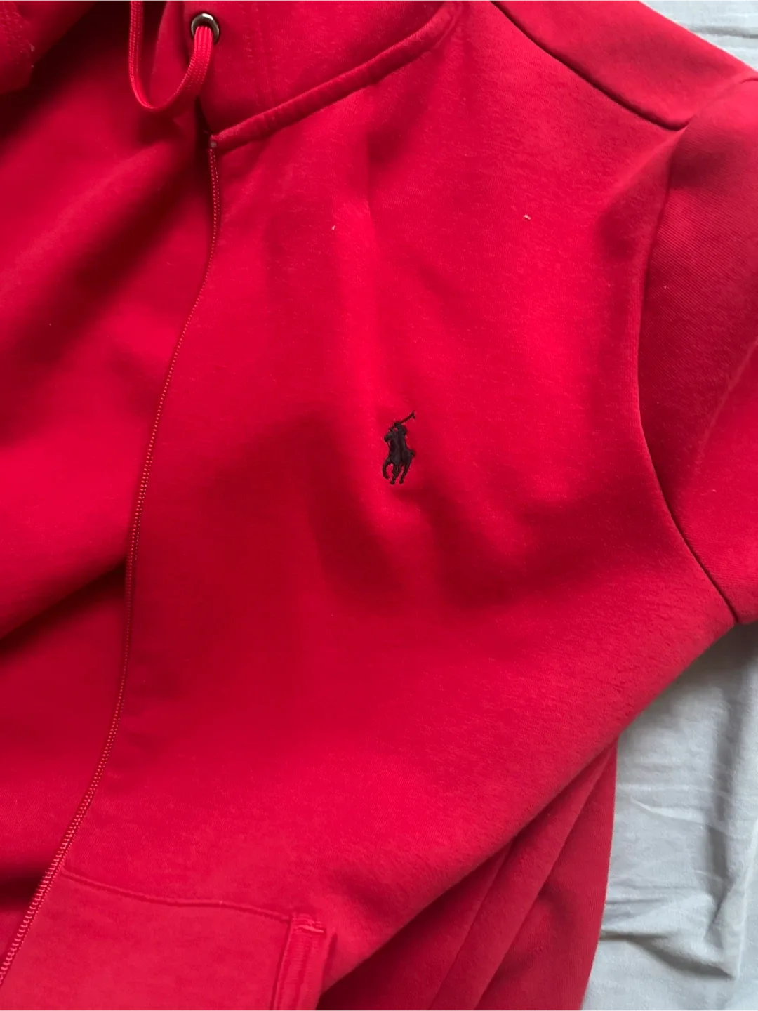 Polo Ralph Lauren Red Hoodie - Size M image indicator(3)