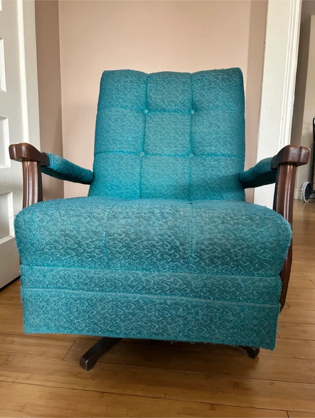 Rocking  Armchair image indicator(2)