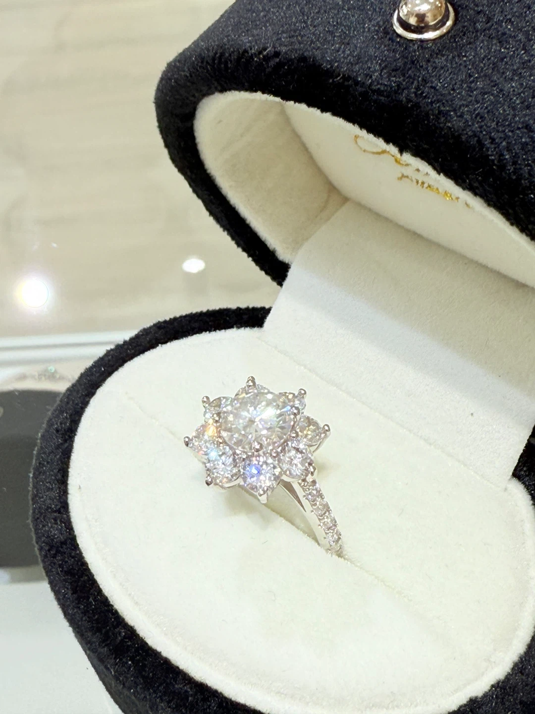 1 carat 925 sterling silver moissanite ring - photo 3