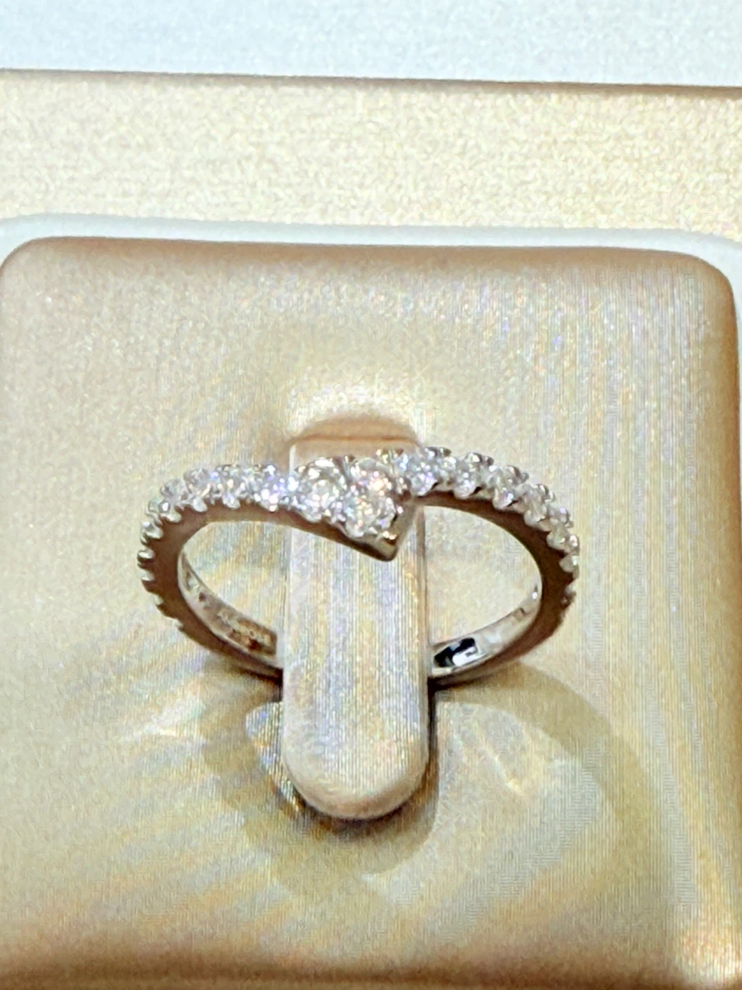 1 carat 925 sterling silver moissanite ring