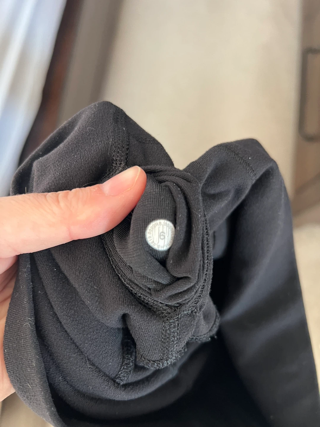 Lululemon Black wunder under Leggings - Size 6 - photo 3