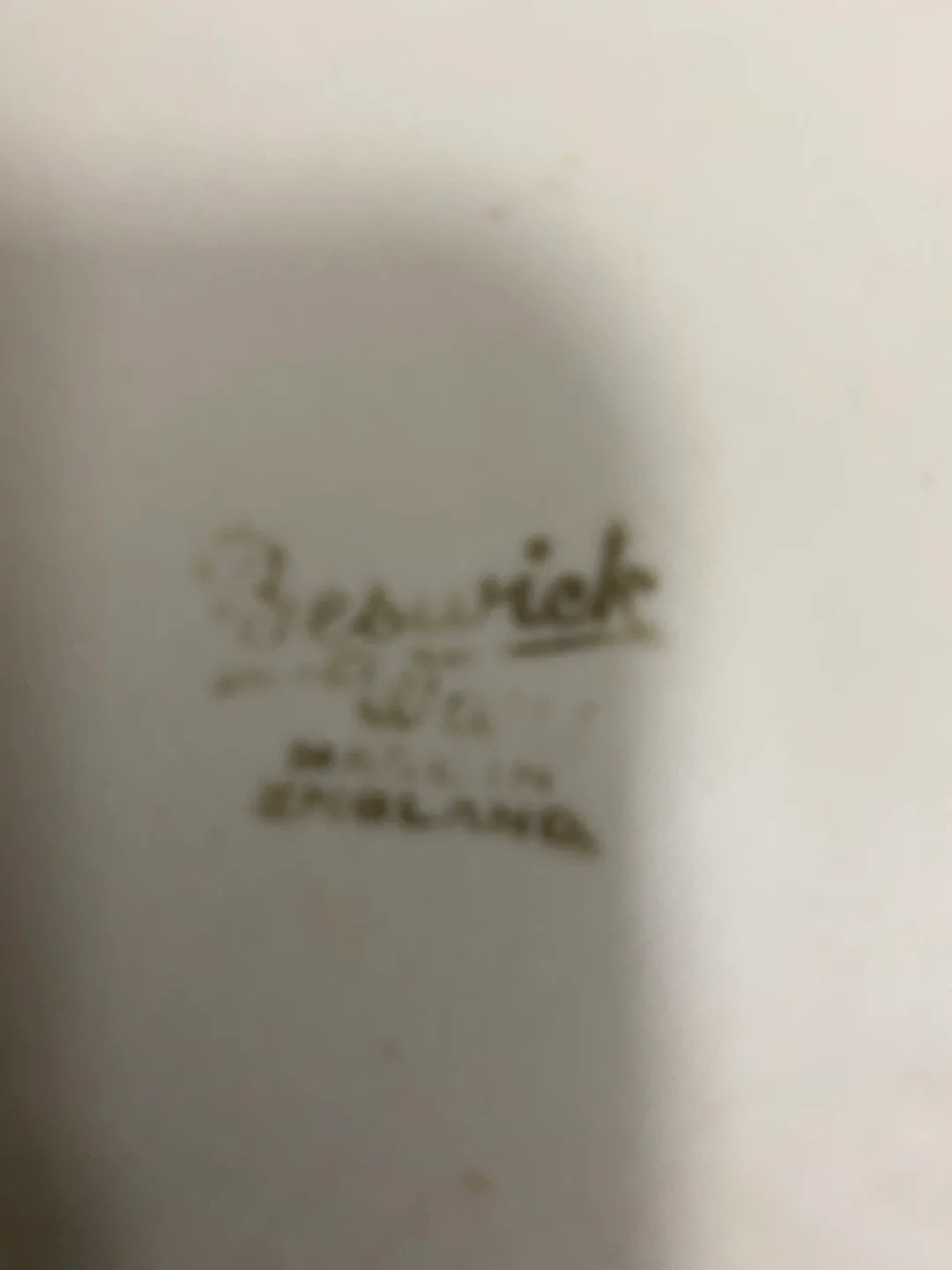 Large Vintage Beswick Vase - Cream image indicator(3)