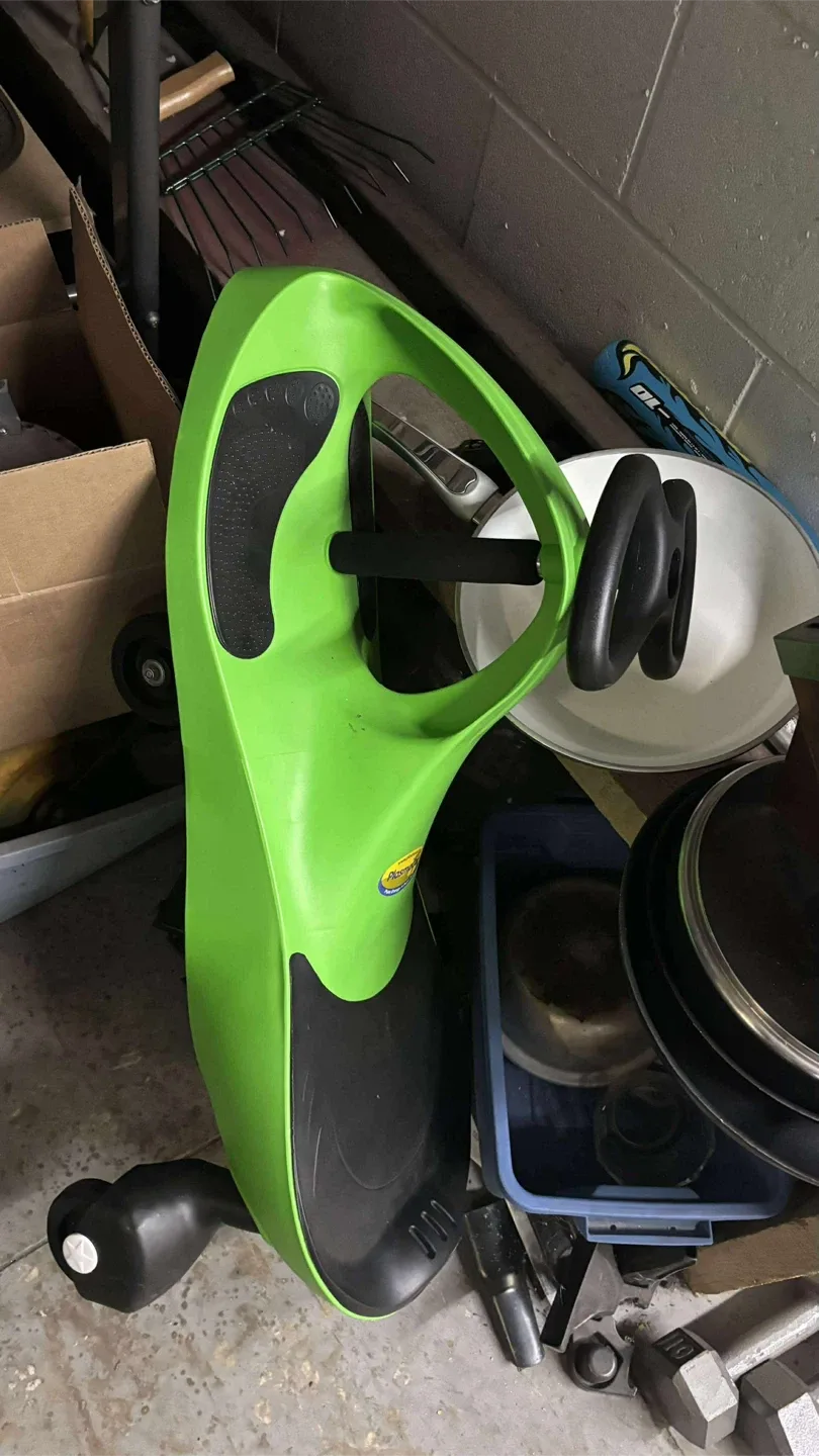 PlasmaCar Ride On Toy - Green thumbnail