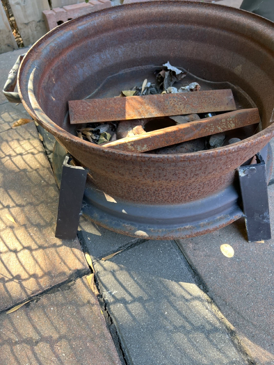 Rustic Fire Pit - Upcycled Wheel Rim - photo 3