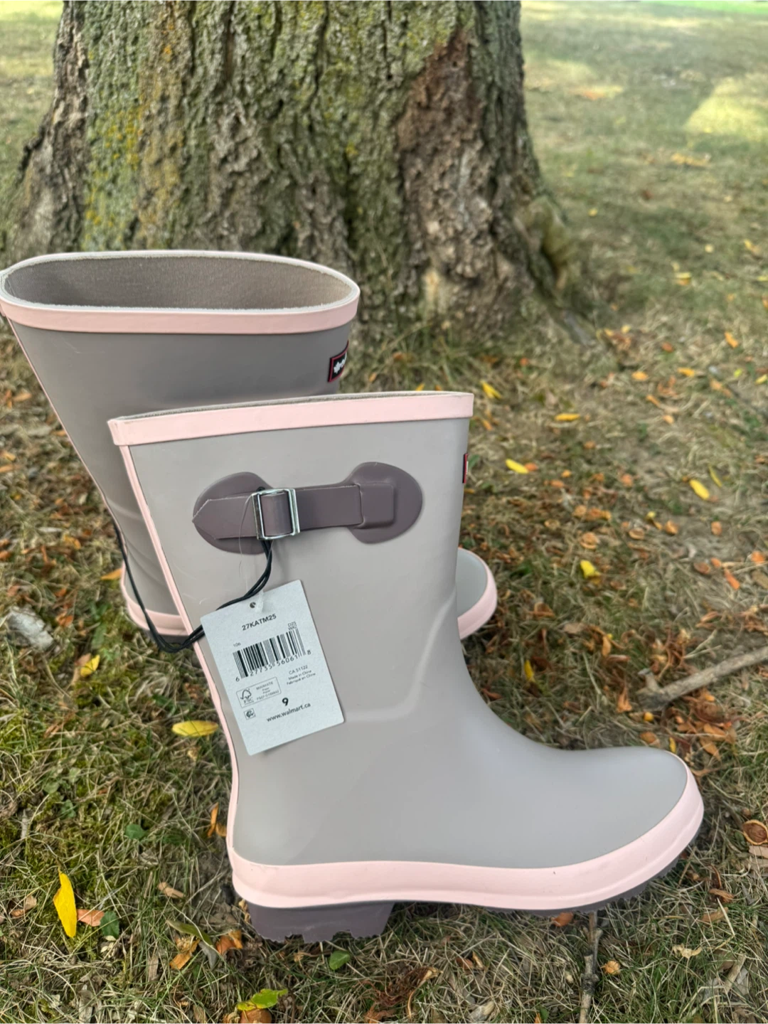 New Canadian Tire Grey Rain Boots - Size 9 - photo 5