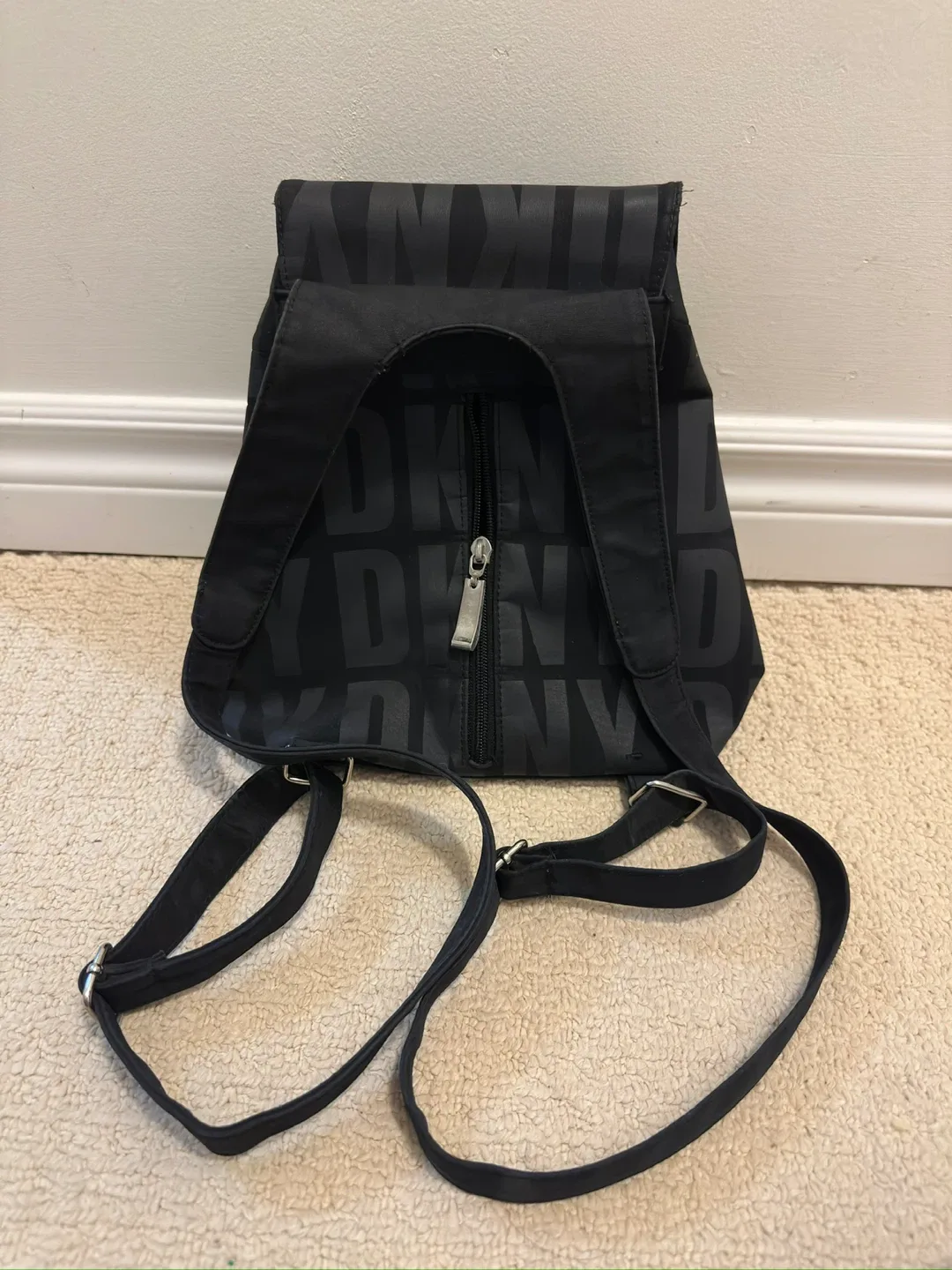 DKNY Black Backpack image indicator(4)