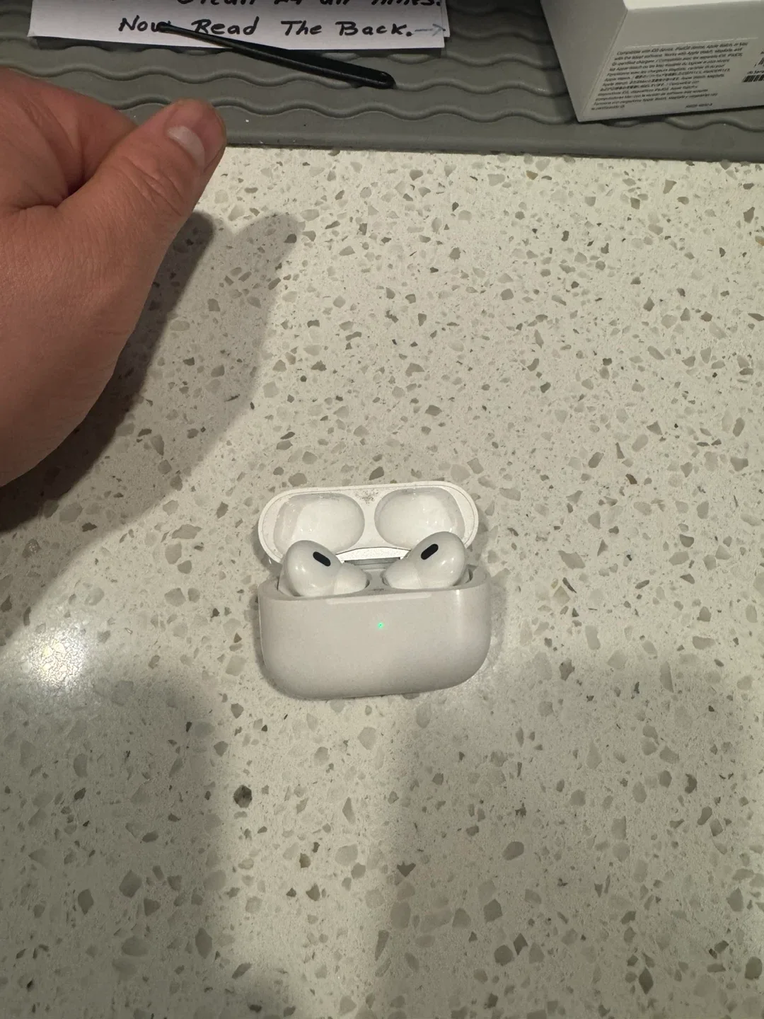 Apple AirPods Pro (2nd generation) image indicator(5)