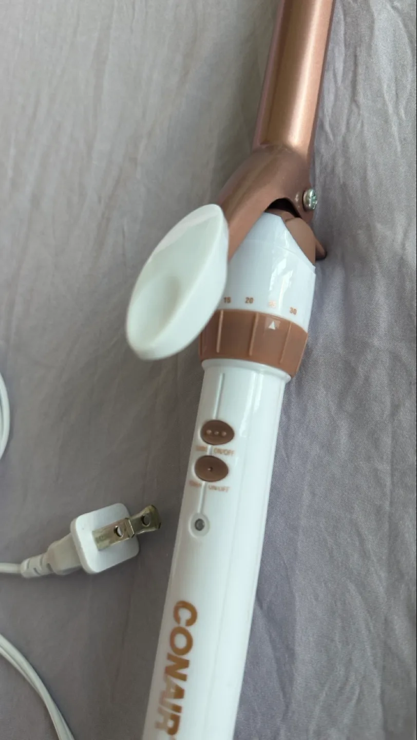 Conair Curling Iron - Rose Gold image indicator(4)