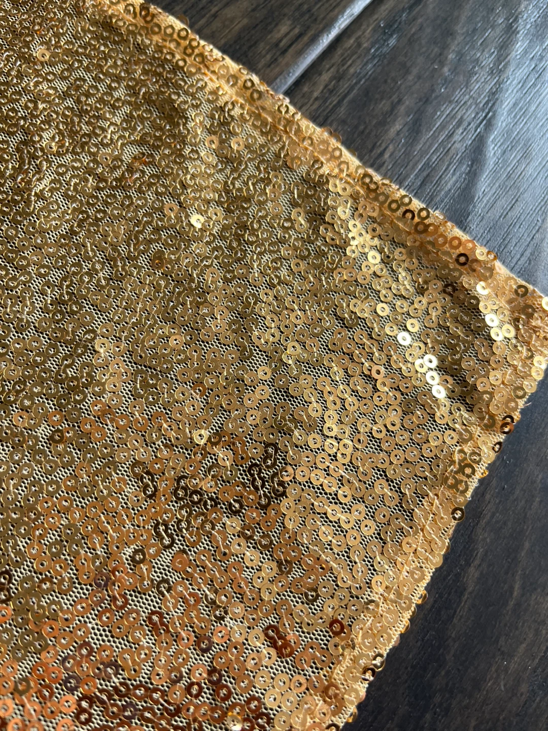 3 Gold Sequin Table Runners $5 Each - photo 2