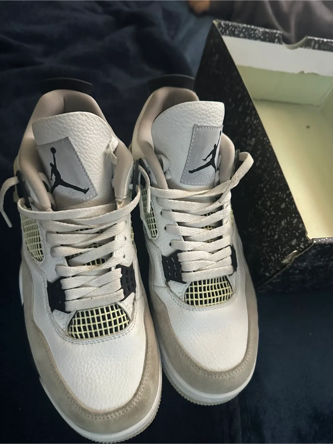 Air Jordan 4 Military Black image indicator(4)