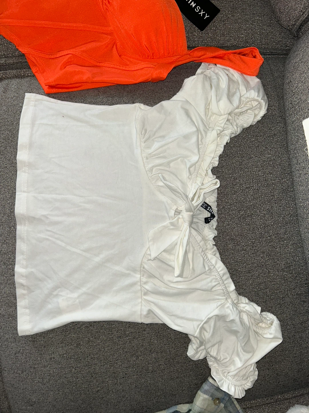3  Puff Sleeve Tops - Size M - photo 2