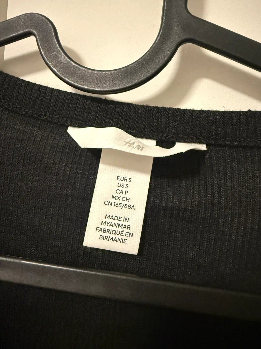 H&M Black Ribbed Bodysuit - Size S image indicator(3)