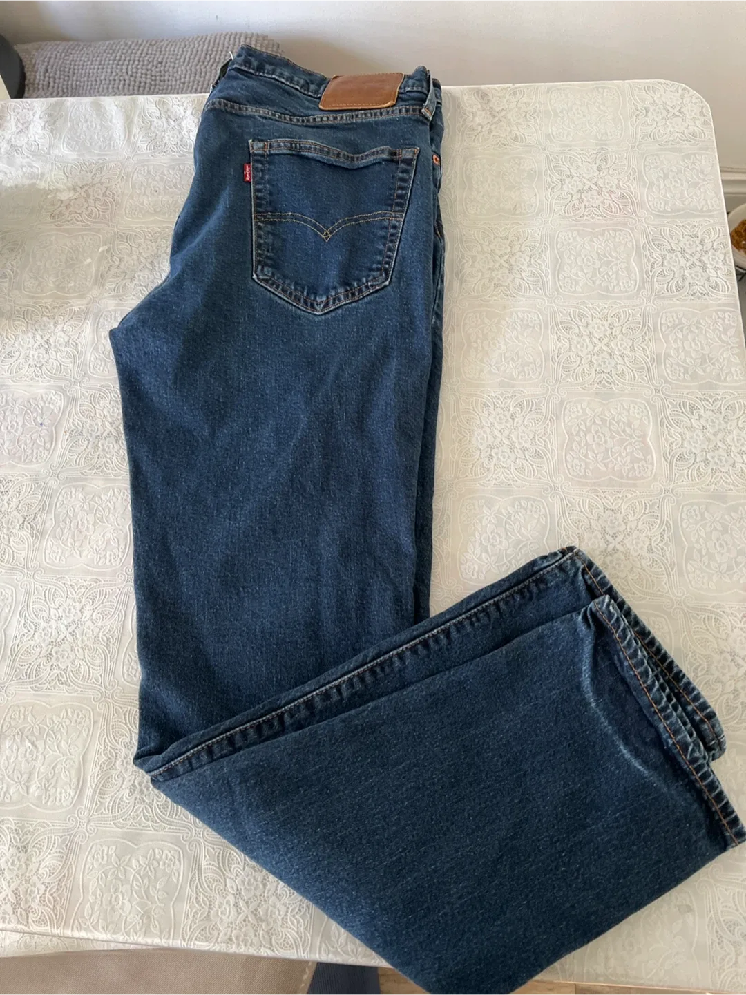 Levi's Premium Jeans image indicator(2)