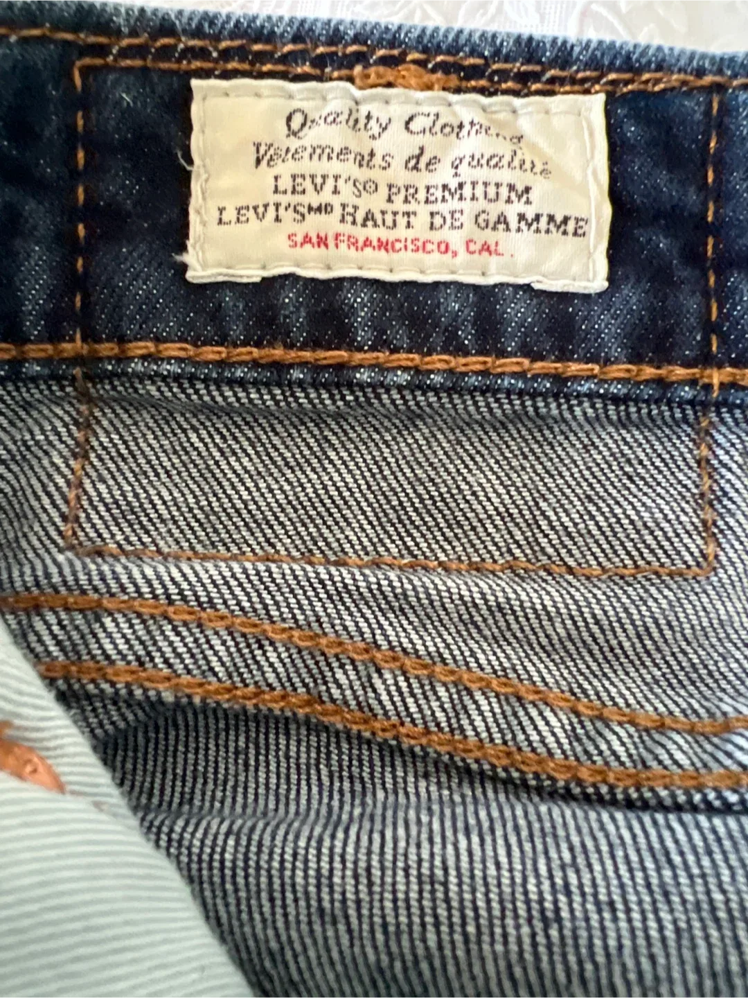 Levi's Premium Jeans image indicator(4)