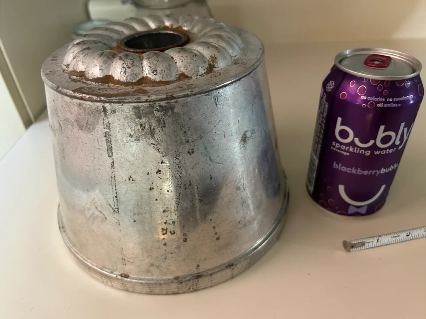 $5  Vintage Fluted Bundt Jello cake Mold aluminum image indicator(7)