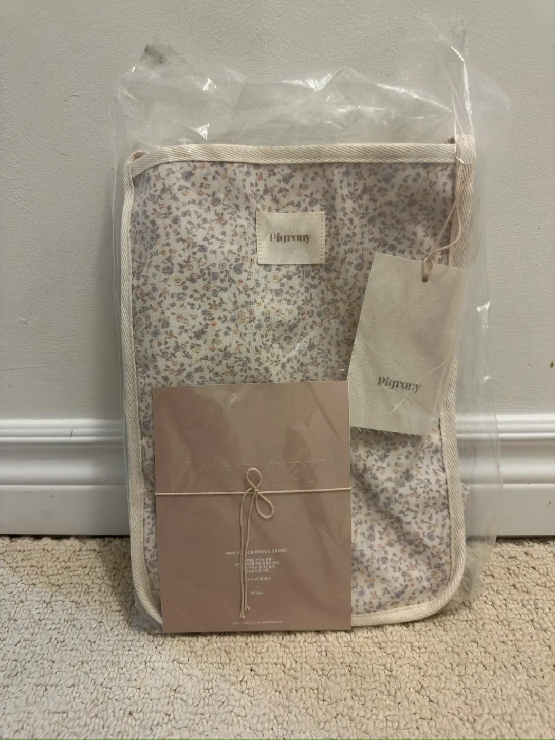 New Pigrony Floral Pattern Tote Bag thumbnail