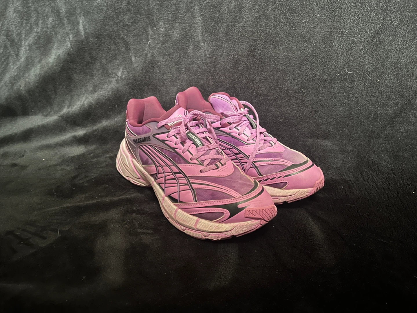 Puma x PLEASURES Velophasis Sneakers - US 10