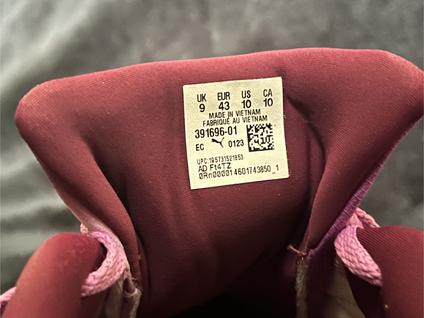 Puma x PLEASURES Velophasis Sneakers - US 10 - photo 4