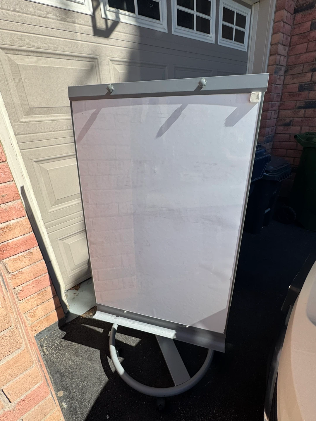 Whiteboard on wheeled stand - photo 3