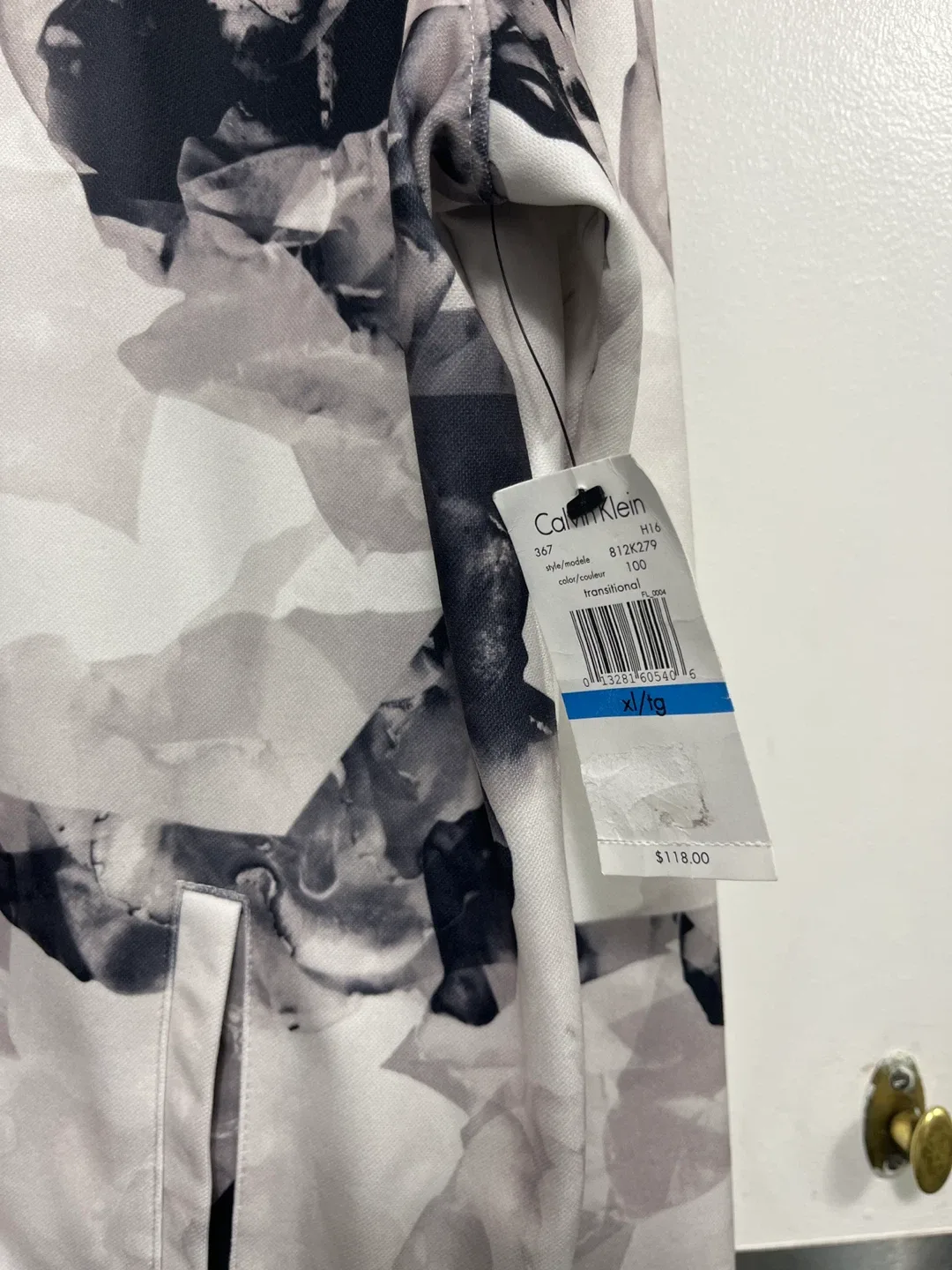 New Calvin Klein XL/TG Floral Bomber Jacket image indicator(3)