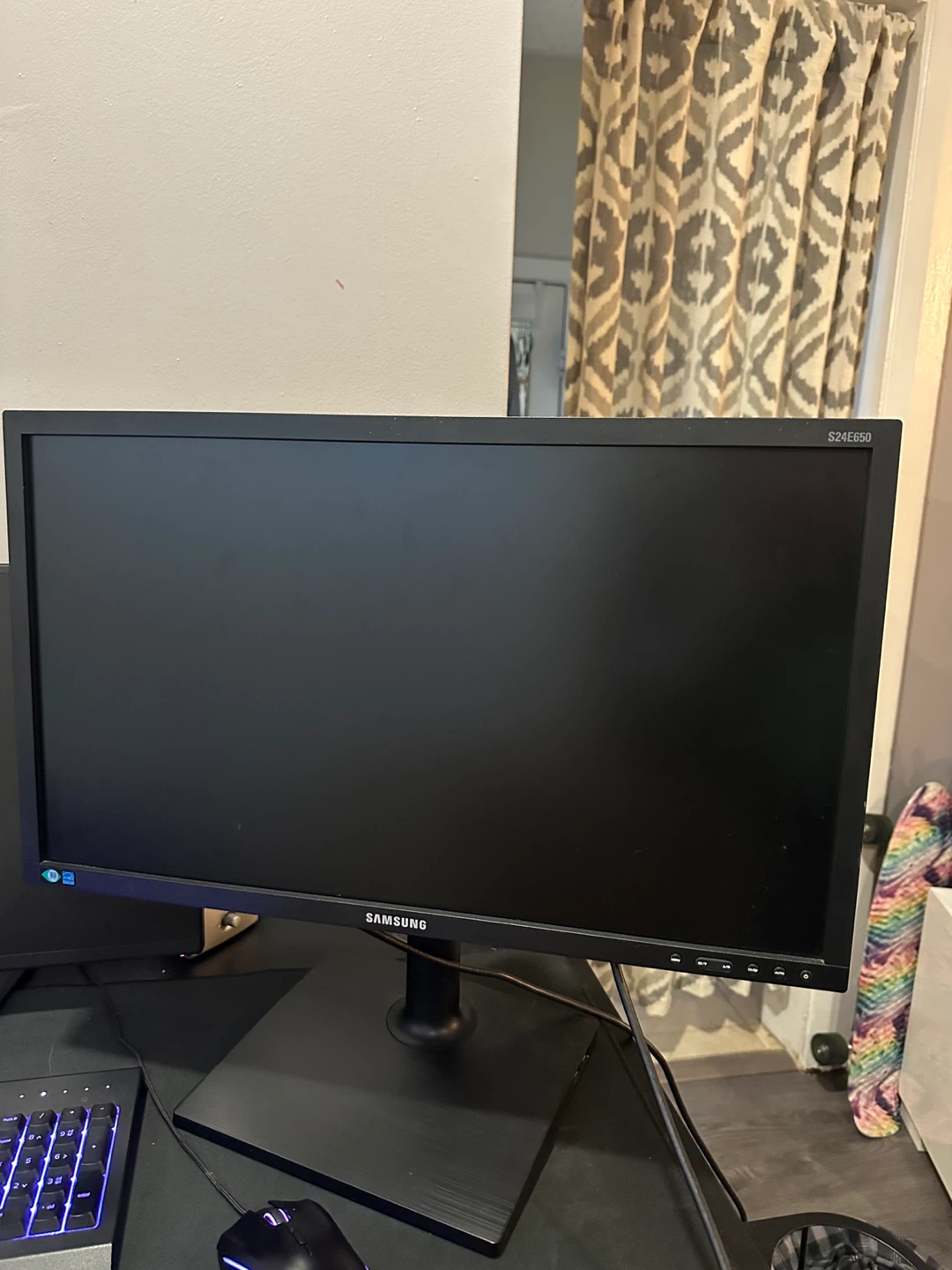 Samsung S24E650 24" LED Monitor - photo 4