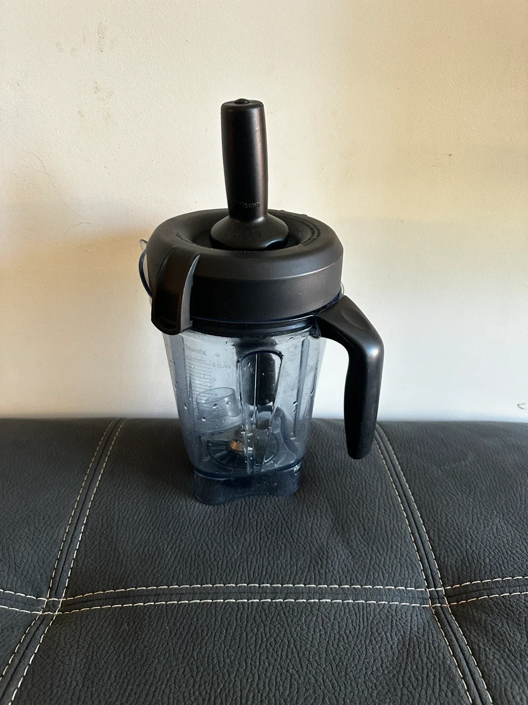 Vitamix 7500 Blender And Dry Grains Container Bundle & Warranty image indicator(3)