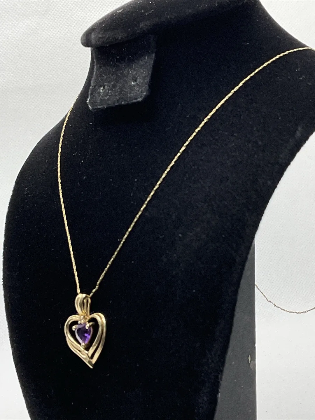 14K Gold Heart Necklace With Amethyst Gem thumbnail