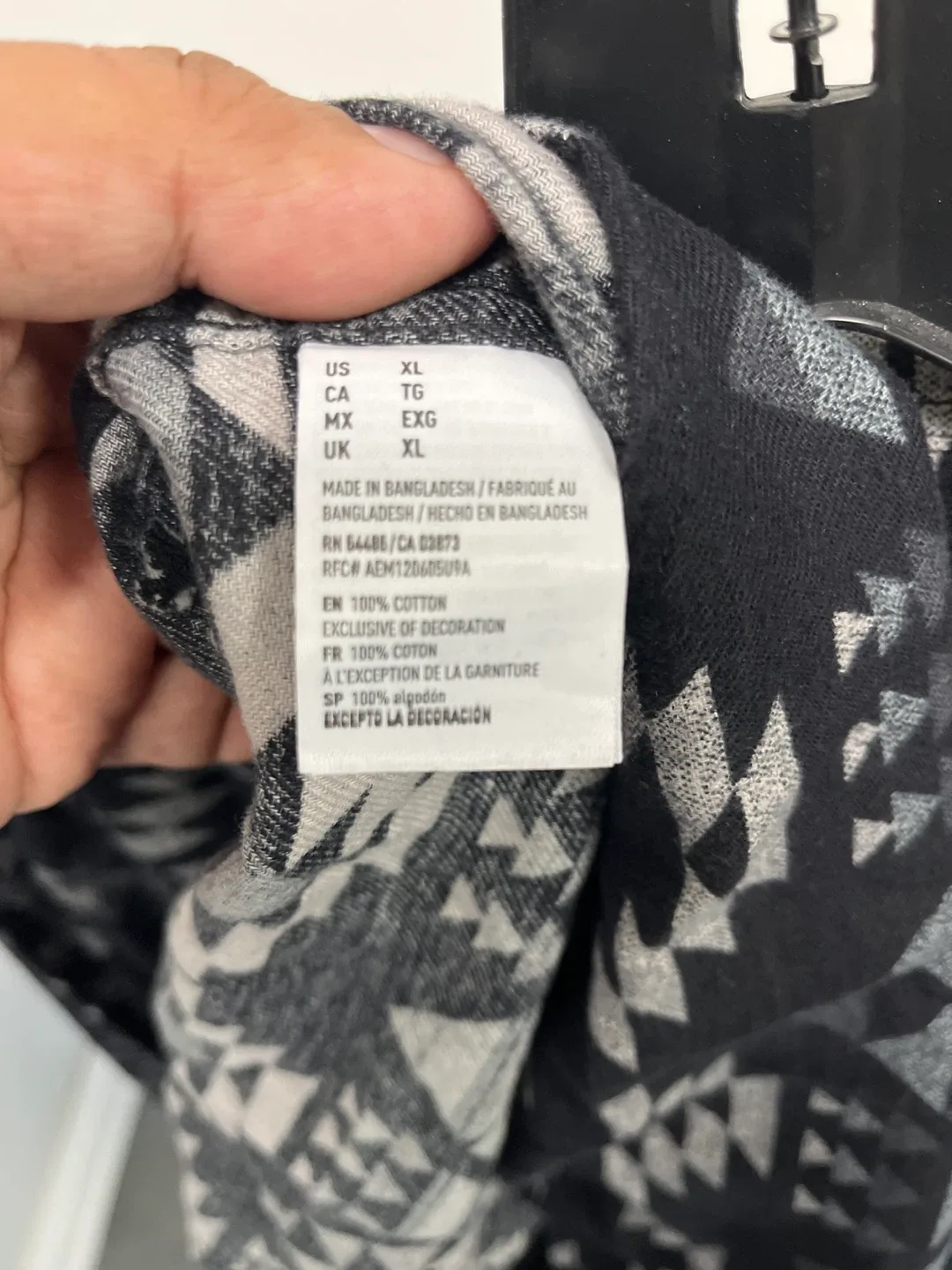 American Eagle Outfitters Classic Fit Shirt - XL image indicator(4)