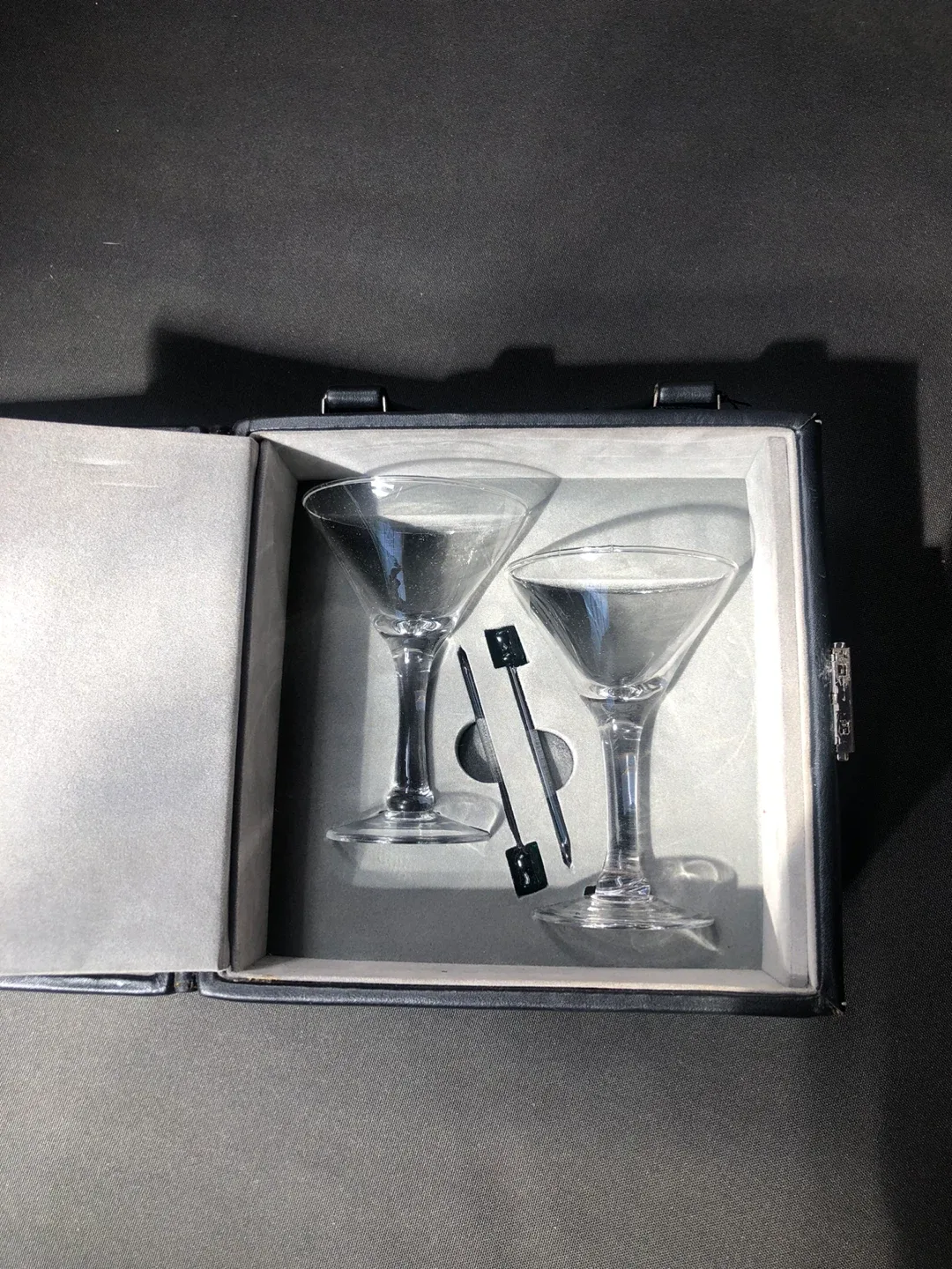 Cocktail Shaker Set with Case image indicator(4)